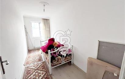 CADDE YANI ASANSÖRLÜ İSKANLI ÖZEL KULLANIM ALANI BAHÇELİ 2+1