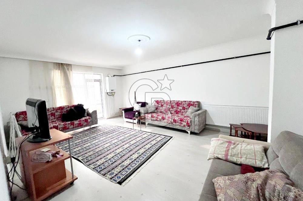 CADDE YANI ASANSÖRLÜ İSKANLI ÖZEL KULLANIM ALANI BAHÇELİ 2+1