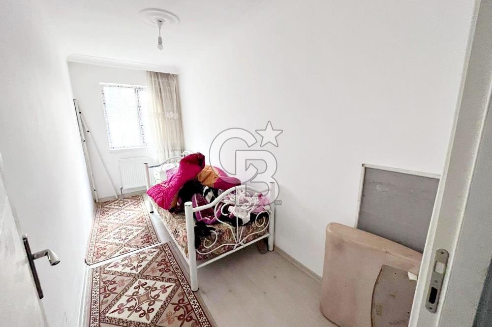 CADDE YANI ASANSÖRLÜ İSKANLI ÖZEL KULLANIM ALANI BAHÇELİ 2+1