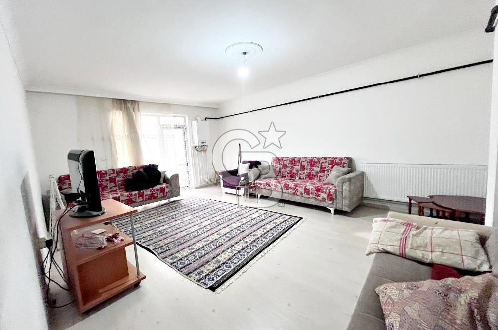 CADDE YANI ASANSÖRLÜ İSKANLI ÖZEL KULLANIM ALANI BAHÇELİ 2+1