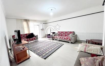 CADDE YANI ASANSÖRLÜ İSKANLI ÖZEL KULLANIM ALANI BAHÇELİ 2+1