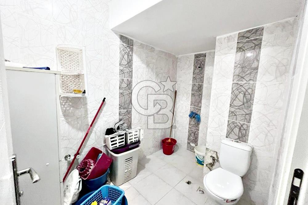 CADDE YANI ASANSÖRLÜ İSKANLI ÖZEL KULLANIM ALANI BAHÇELİ 2+1