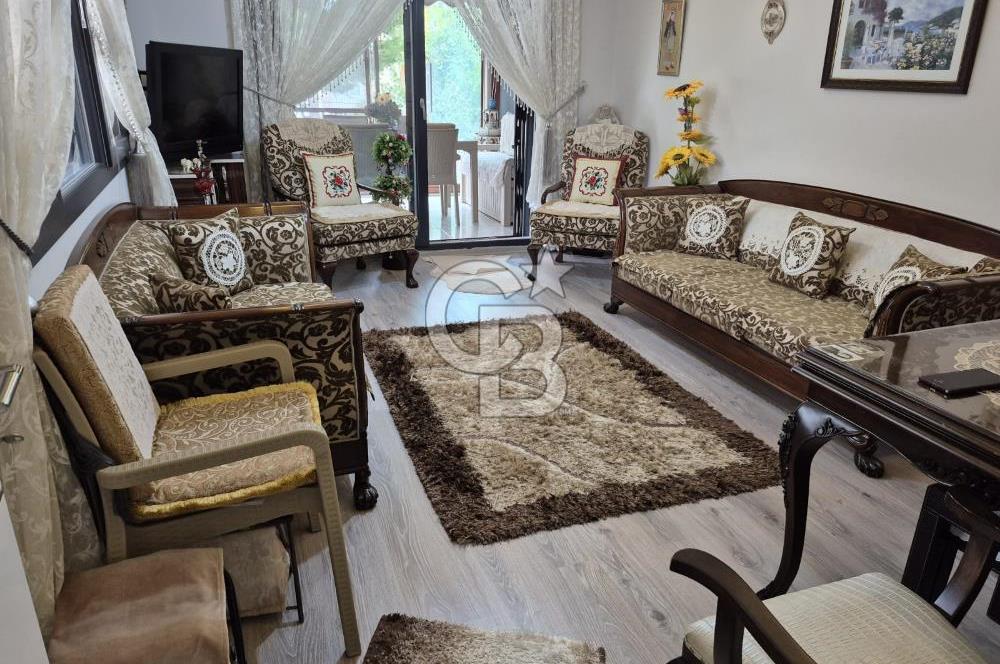 ÇANDARLI’DA DENİZE YÜRÜME MESAFESİND SATILIK EŞYALI VE HAZIR VİLLA