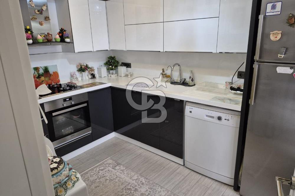 ÇANDARLI’DA DENİZE YÜRÜME MESAFESİND SATILIK EŞYALI VE HAZIR VİLLA