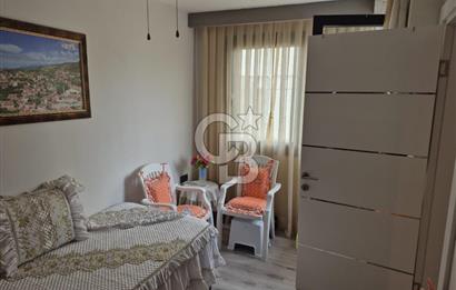 ÇANDARLI’DA DENİZE YÜRÜME MESAFESİND SATILIK EŞYALI VE HAZIR VİLLA