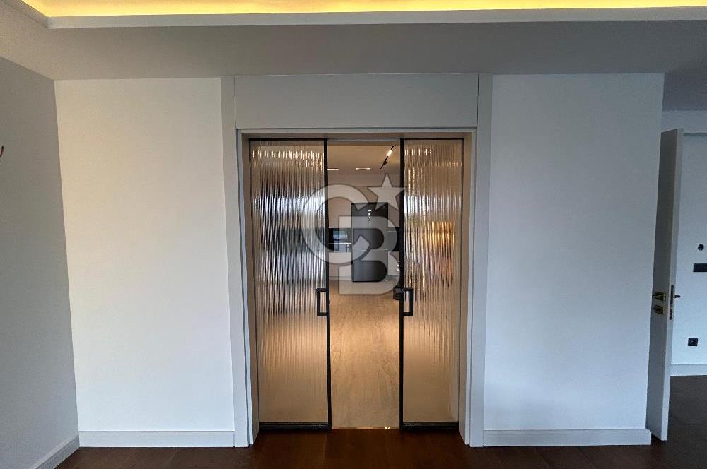 GÖLBAŞI 41 EVLER SİTESİNDE MİMARİ TASARIMLI FULL YAPILI VİLLA