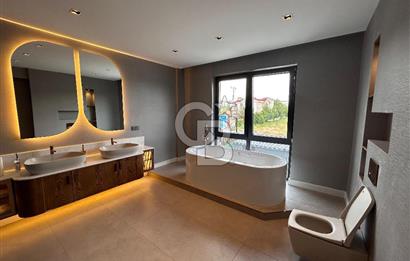 GÖLBAŞI 41 EVLER SİTESİNDE MİMARİ TASARIMLI FULL YAPILI VİLLA