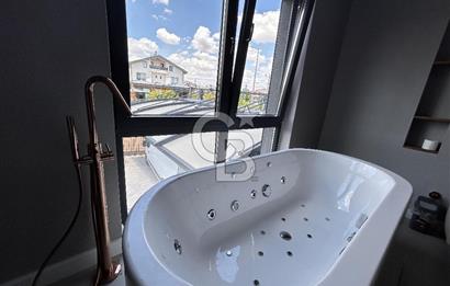 GÖLBAŞI 41 EVLER SİTESİNDE MİMARİ TASARIMLI FULL YAPILI VİLLA