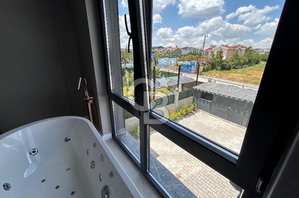 GÖLBAŞI 41 EVLER SİTESİNDE MİMARİ TASARIMLI FULL YAPILI VİLLA