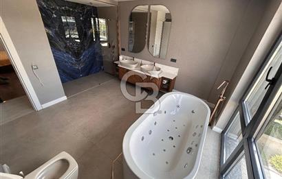 GÖLBAŞI 41 EVLER SİTESİNDE MİMARİ TASARIMLI FULL YAPILI VİLLA