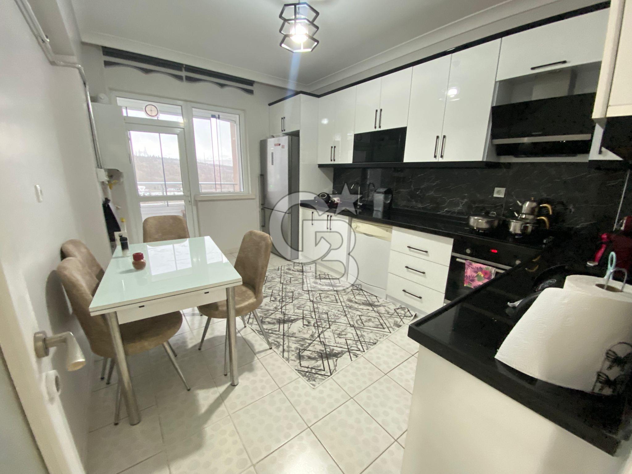 EGE DE KOMPLE VADİ MANZARA 2. KAT KONUMUNDA MASRAFSIZ KİLERLi