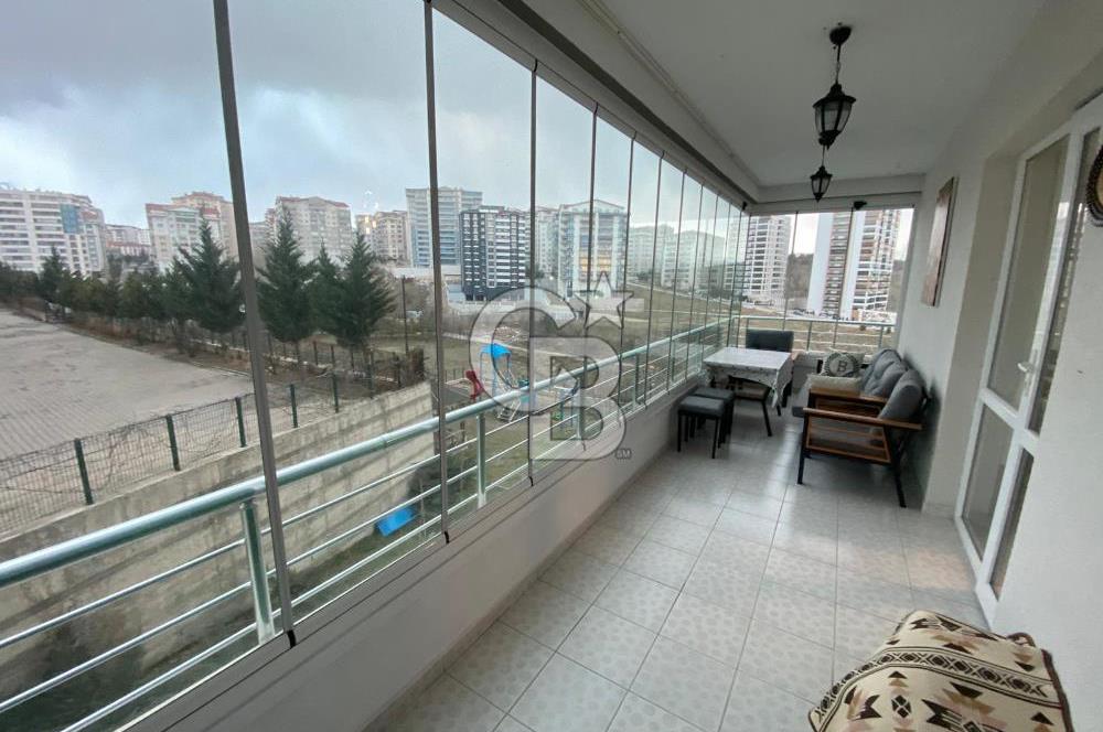 EGE DE KOMPLE VADİ MANZARA 2. KAT KONUMUNDA MASRAFSIZ KİLERLi