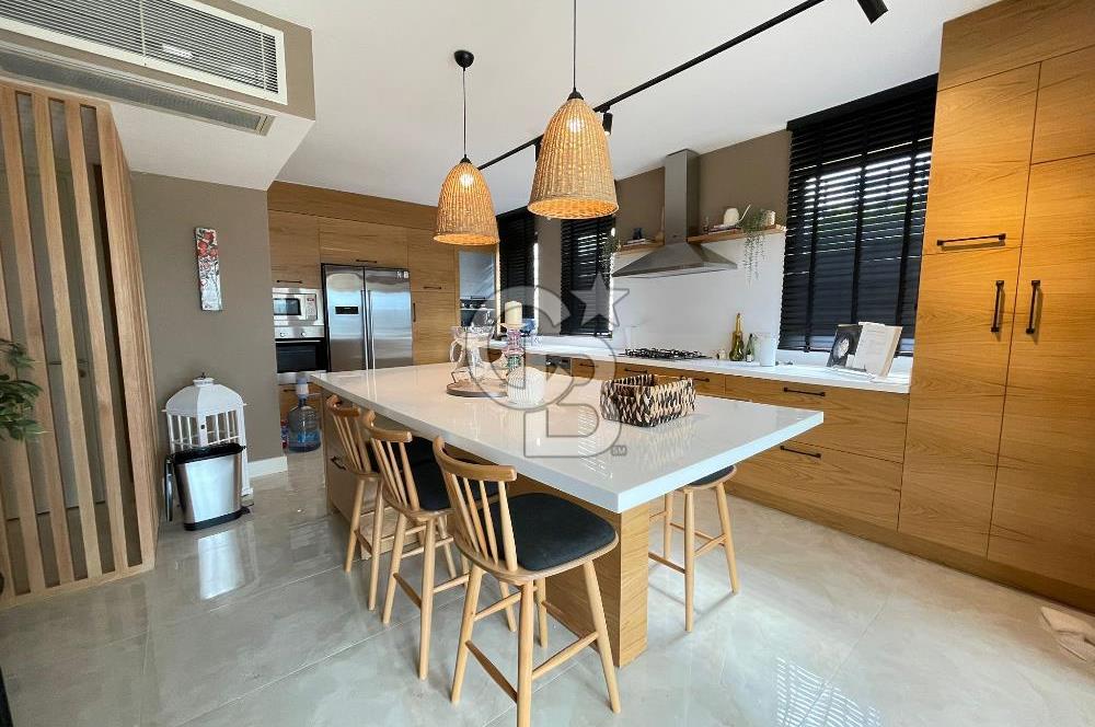 BODRUM YALIKAVAK BUTİK SİTE İÇİNDE DENİZ MANZARALI SATILIK VİLLA