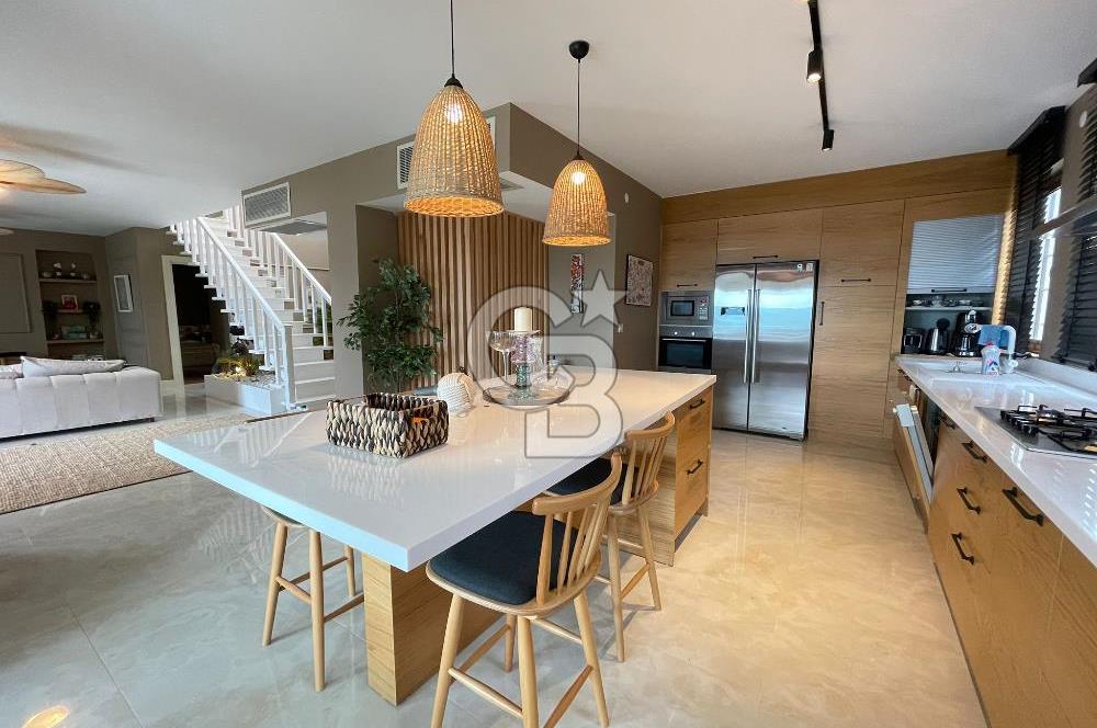 BODRUM YALIKAVAK BUTİK SİTE İÇİNDE DENİZ MANZARALI SATILIK VİLLA