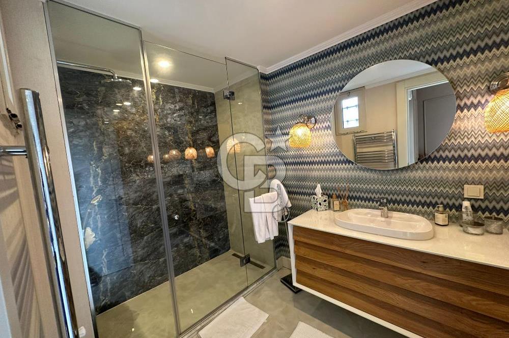 BODRUM YALIKAVAK BUTİK SİTE İÇİNDE DENİZ MANZARALI SATILIK VİLLA