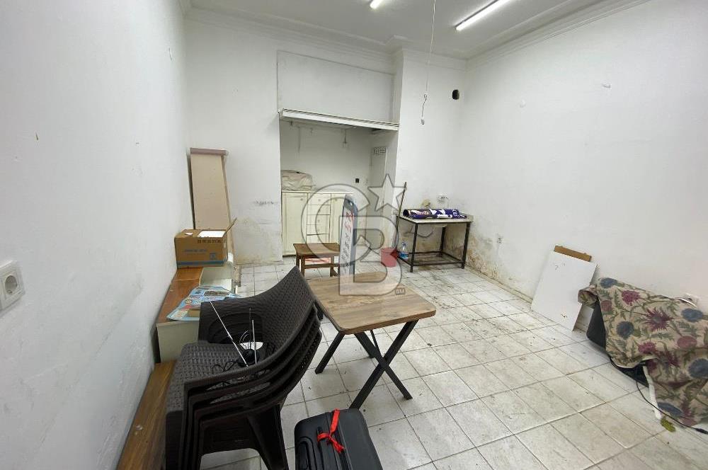  Karşıyaka Çarşı Merkezde Satılık Dükkan