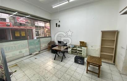  Karşıyaka Çarşı Merkezde Satılık Dükkan