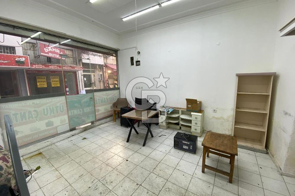  Karşıyaka Çarşı Merkezde Satılık Dükkan