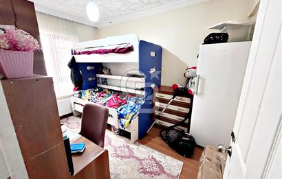 ULAŞIM GÜZERGAHI CADDE ÜZERİNDE İSKANLI KREDİYE UYGUN KATTA 3+1