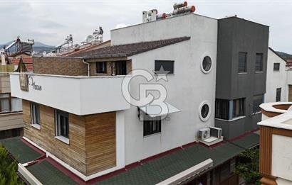 ÇANDARLI’DA DENİZE YÜRÜME MESAFESİND SATILIK EŞYALI VE HAZIR VİLLA