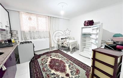 CADDE YANI ASANSÖRLÜ İSKANLI ÖZEL KULLANIM ALANI BAHÇELİ 2+1