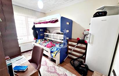 ULAŞIM GÜZERGAHI CADDE ÜZERİNDE İSKANLI KREDİYE UYGUN KATTA 3+1