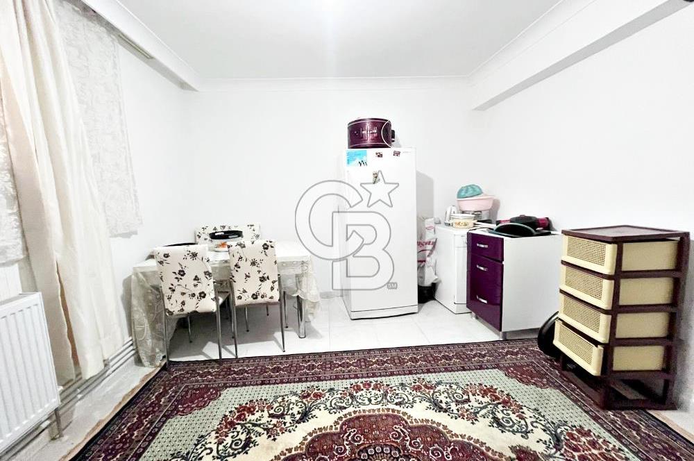 CADDE YANI ASANSÖRLÜ İSKANLI ÖZEL KULLANIM ALANI BAHÇELİ 2+1