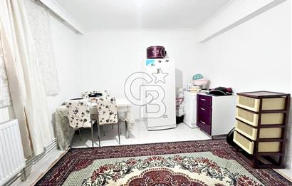 CADDE YANI ASANSÖRLÜ İSKANLI ÖZEL KULLANIM ALANI BAHÇELİ 2+1