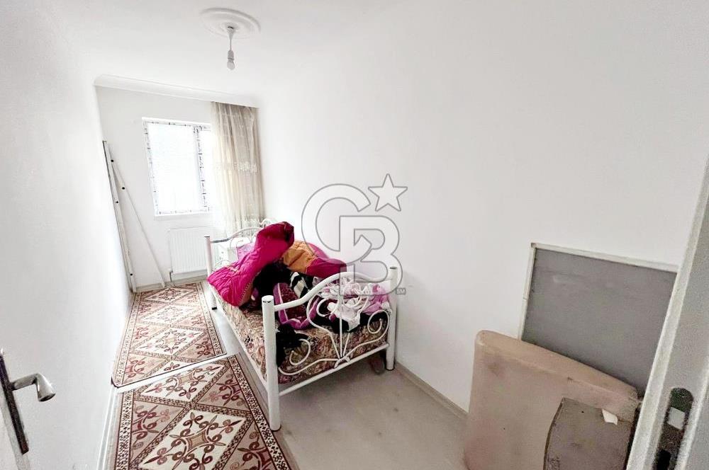 CADDE YANI ASANSÖRLÜ İSKANLI ÖZEL KULLANIM ALANI BAHÇELİ 2+1