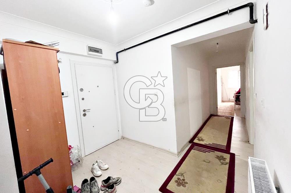 CADDE YANI ASANSÖRLÜ İSKANLI ÖZEL KULLANIM ALANI BAHÇELİ 2+1