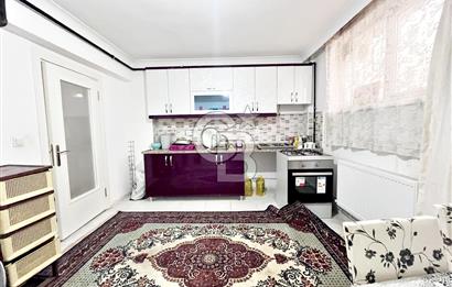 CADDE YANI ASANSÖRLÜ İSKANLI ÖZEL KULLANIM ALANI BAHÇELİ 2+1