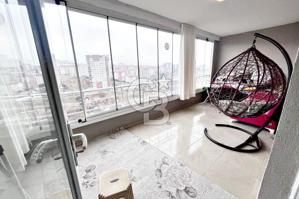 ŞEHİTLER CADDESİ ÜZERİNDE SİTE İÇERİSİNDE CAM TERAS BALKONLU 3+1