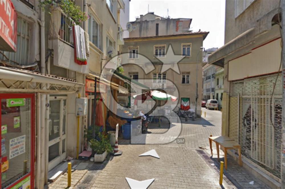  Karşıyaka Çarşı Merkezde Satılık Dükkan