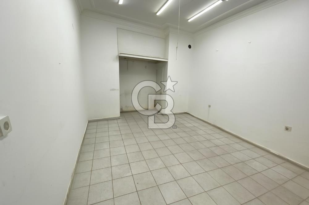  Karşıyaka Çarşı Merkezde Satılık Dükkan