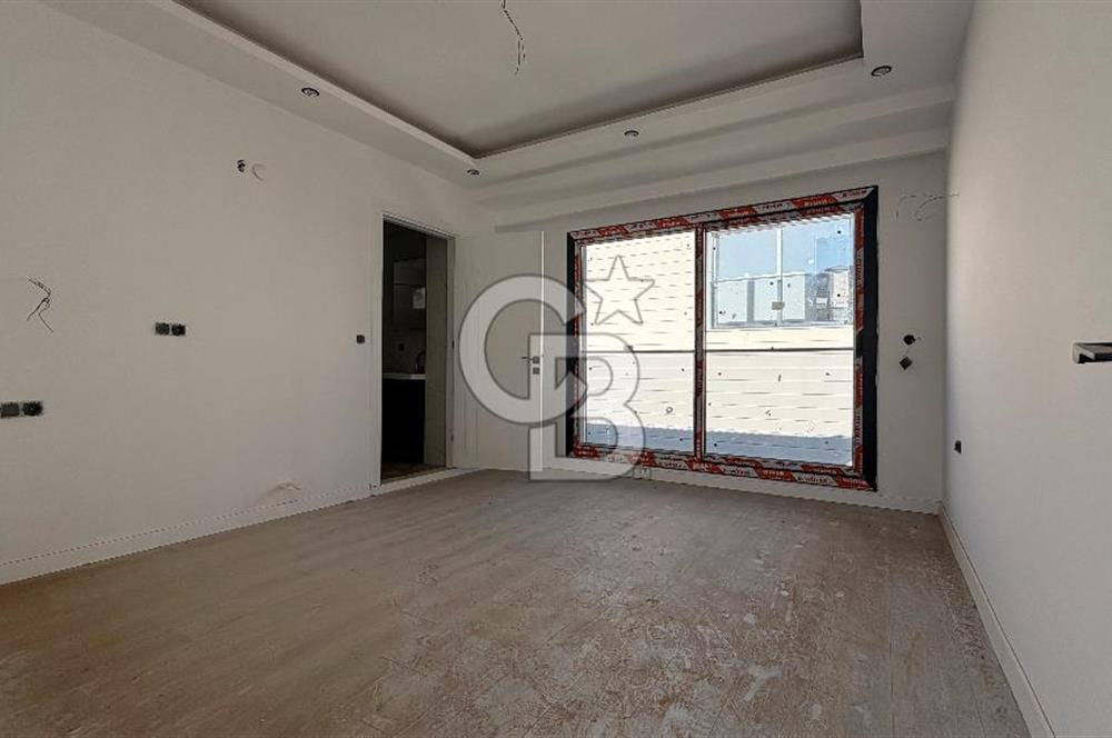 Yeni Foça’da Satılık 4+1 Bahçeli Müstakil Yaşam