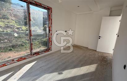 Yeni Foça’da Satılık 4+1 Bahçeli Müstakil Yaşam