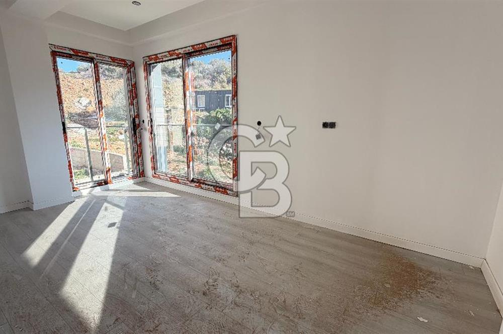 Yeni Foça’da Satılık 4+1 Bahçeli Müstakil Yaşam