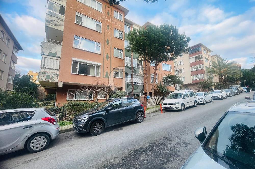 Acıbadem Pınar Sitesinde Satılık 115 m2 2+1 Bahçe Katı Daire