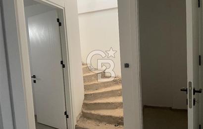 Yeni Foça’da Satılık 4+1 Bahçeli Müstakil Yaşam