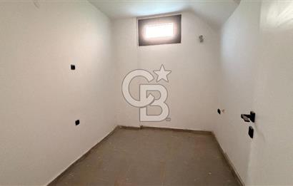 Yeni Foça’da Satılık 4+1 Bahçeli Müstakil Yaşam