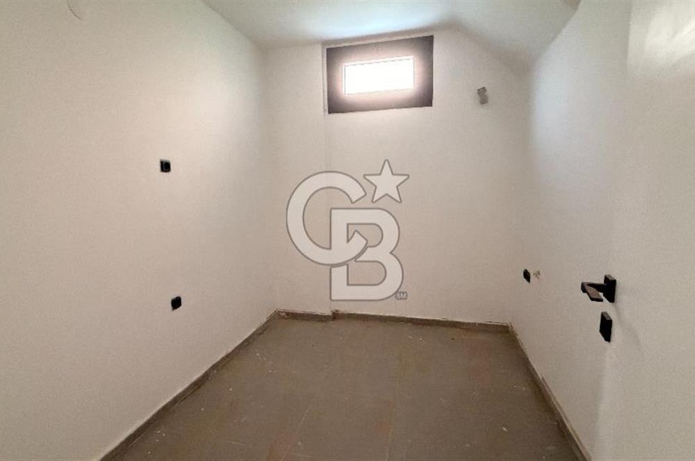 Yeni Foça’da Satılık 4+1 Bahçeli Müstakil Yaşam