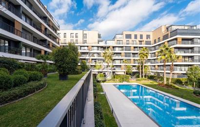 Gaziemir ARYOM KORU 1. Etap'ta 3+1 Bahçe Katı Satılık Daire