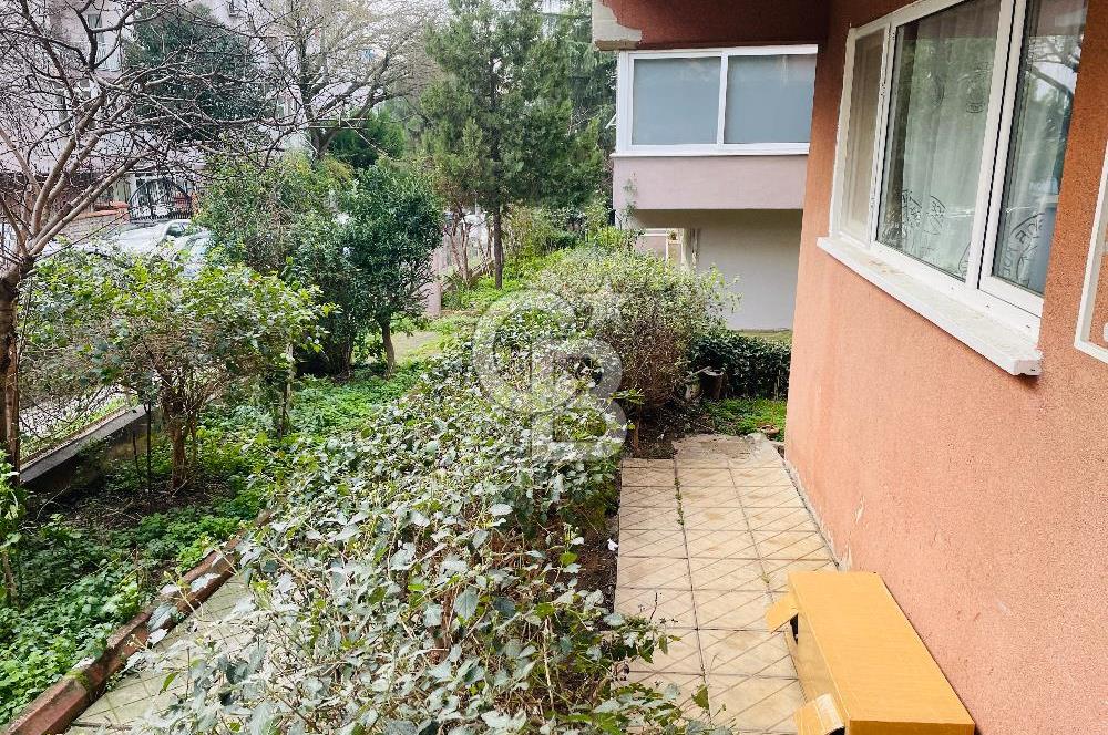 Acıbadem Pınar Sitesinde Satılık 115 m2 2+1 Bahçe Katı Daire