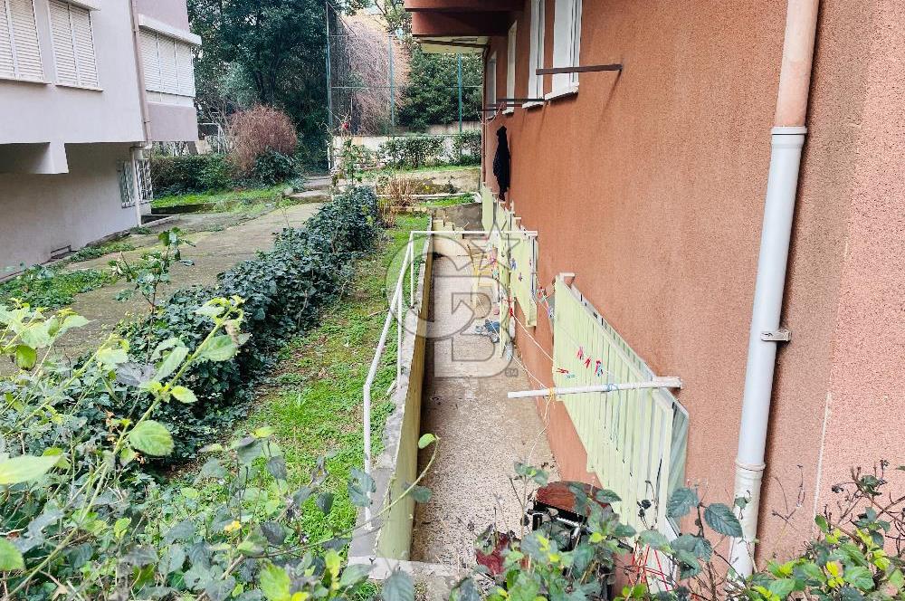 Acıbadem Pınar Sitesinde Satılık 115 m2 2+1 Bahçe Katı Daire