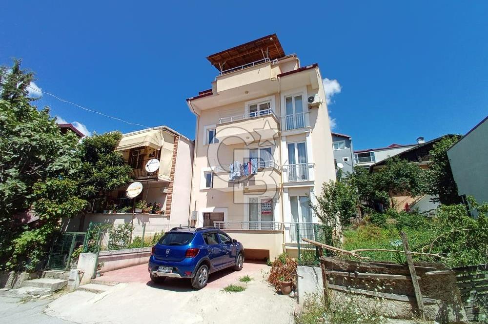 KARTEPE'DE HAVUZLU SİTE İÇİ ARA KAT GENİŞ 1+1 SATILIK DAİRE