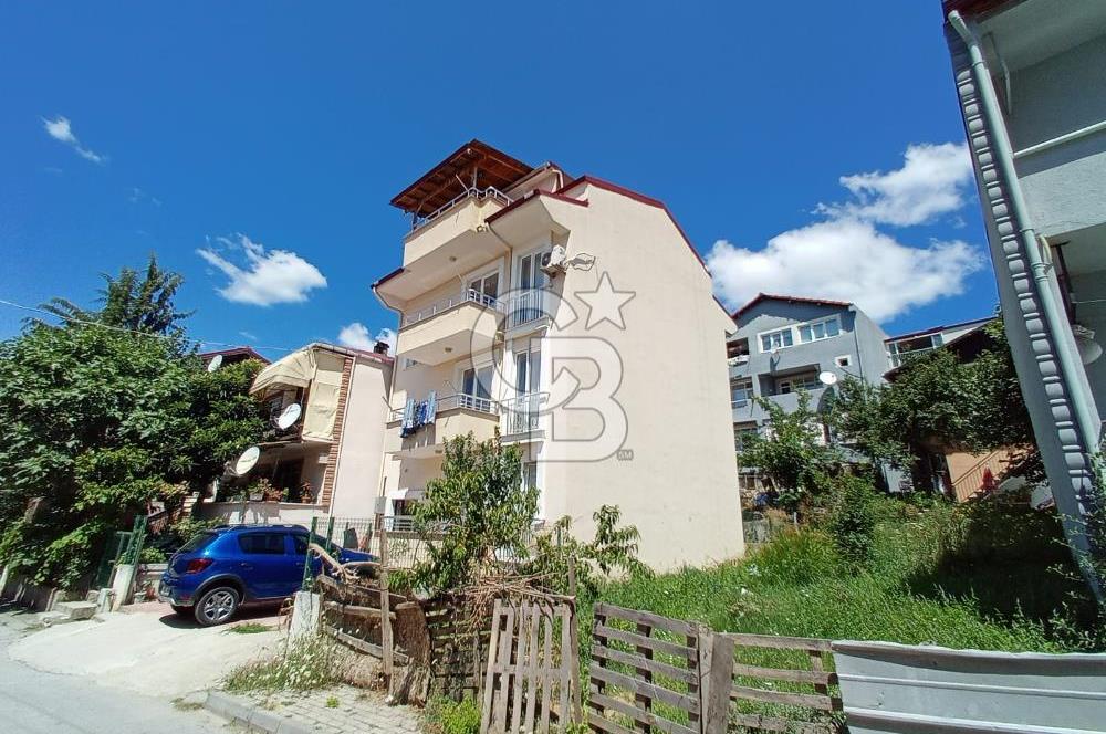 KARTEPE'DE HAVUZLU SİTE İÇİ ARA KAT GENİŞ 1+1 SATILIK DAİRE