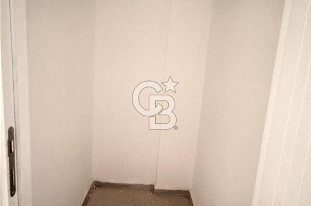 Yeni Foça’da Satılık 4+1 Bahçeli Müstakil Yaşam