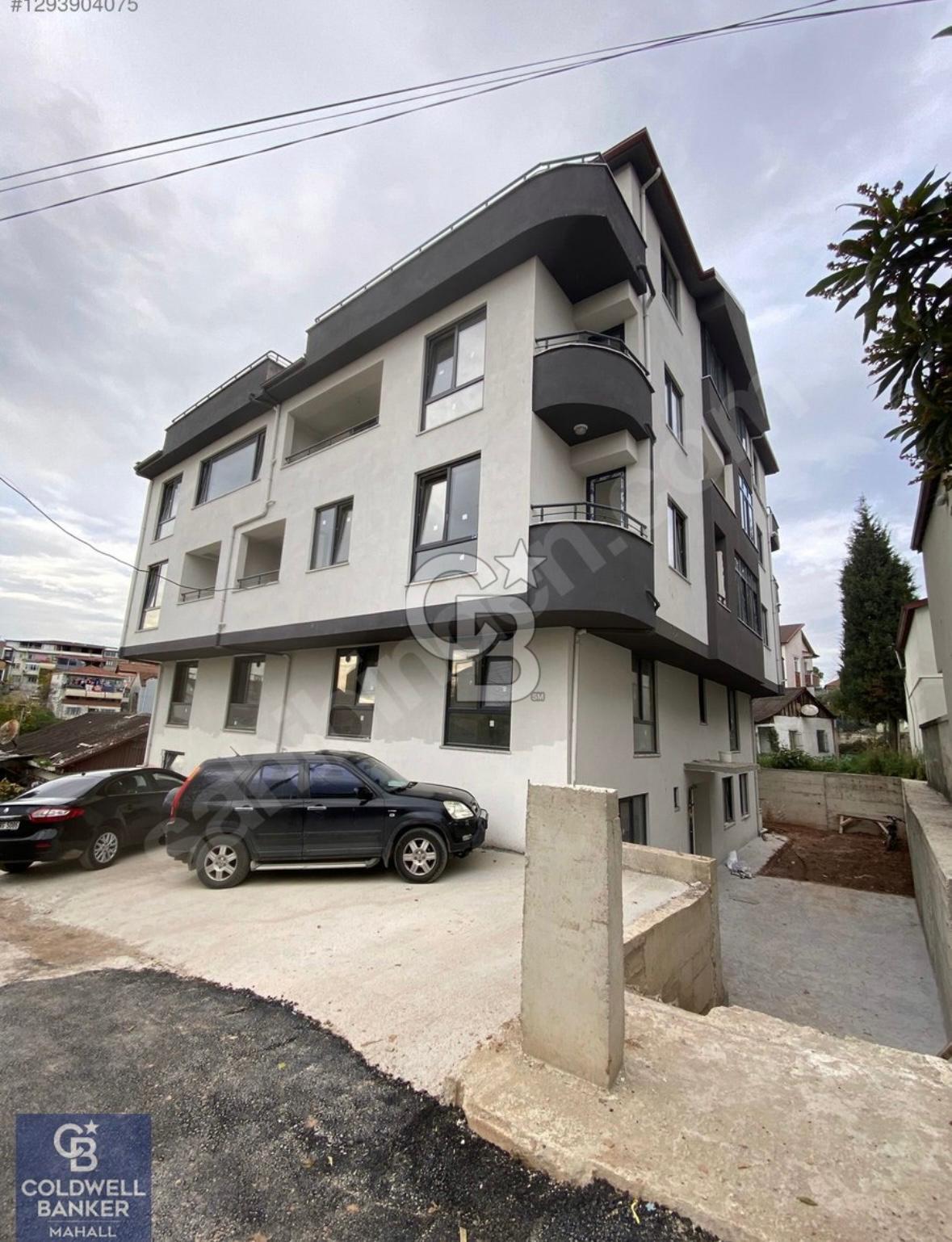 DERİNCE ÇINARLI'DA 3+1 ARAKAT SATILIK DAİRE