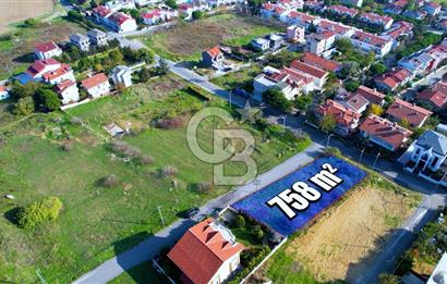 Silivri Cumhuriyet Mh. Deniz Manzaralı Satılık Köşe Parsel Arsa