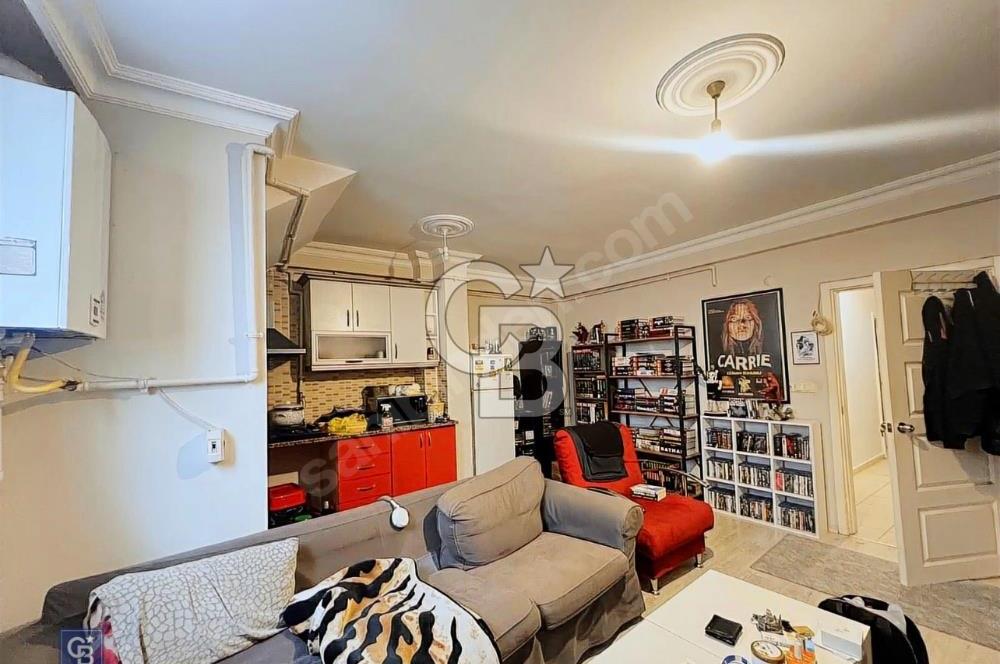 ACIBADEM İKBALİYE DE GENÇ BİNADA SATILIK 2+1